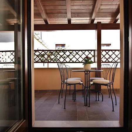 Casa Maggie Vakantiehuis LʼAquila